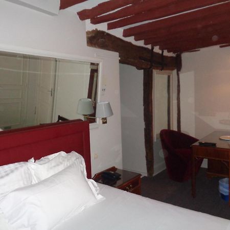 פריז Hotel Les Degres De Notre Dame מראה חיצוני תמונה