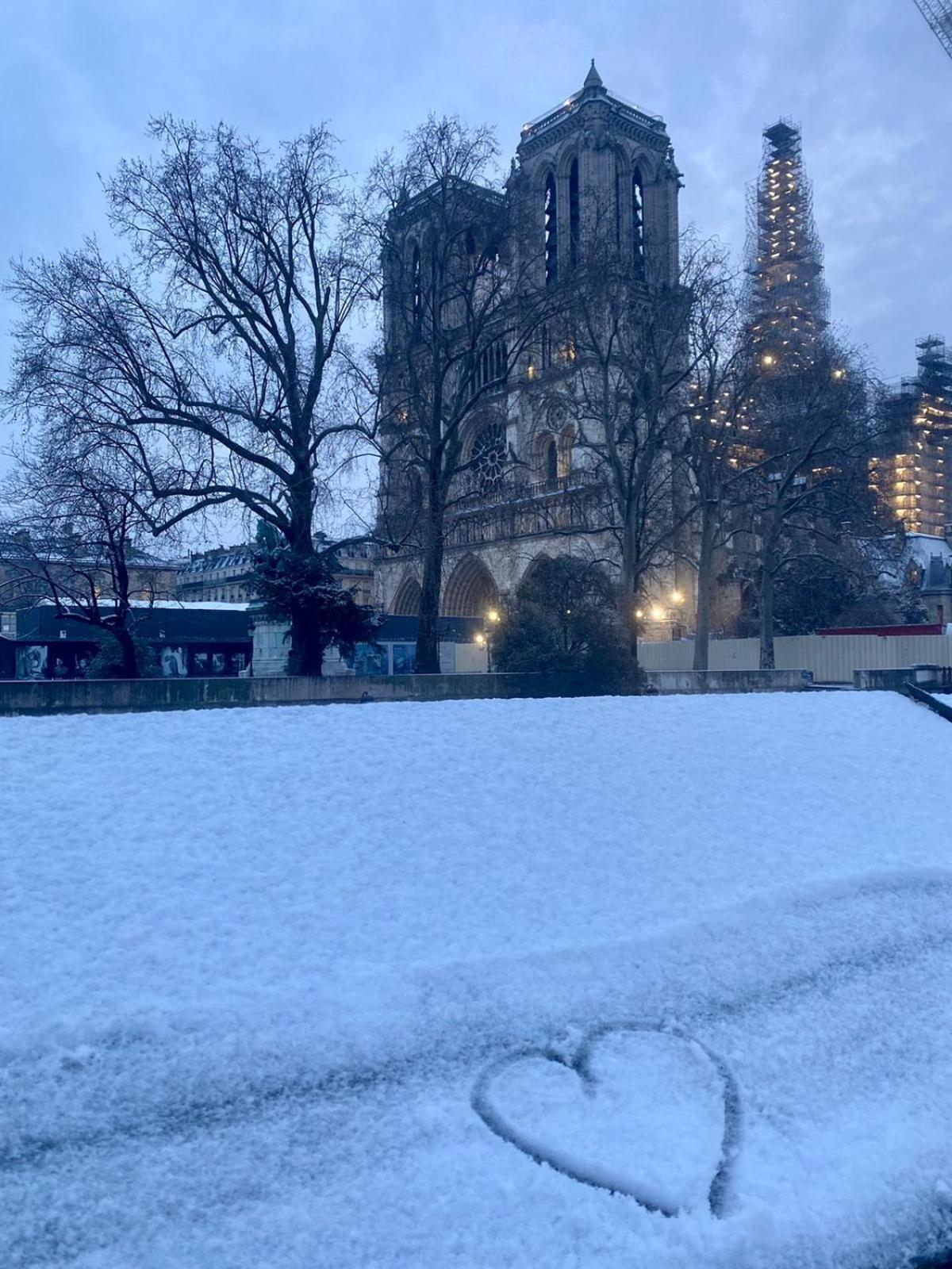 פריז Hotel Les Degres De Notre Dame מראה חיצוני תמונה