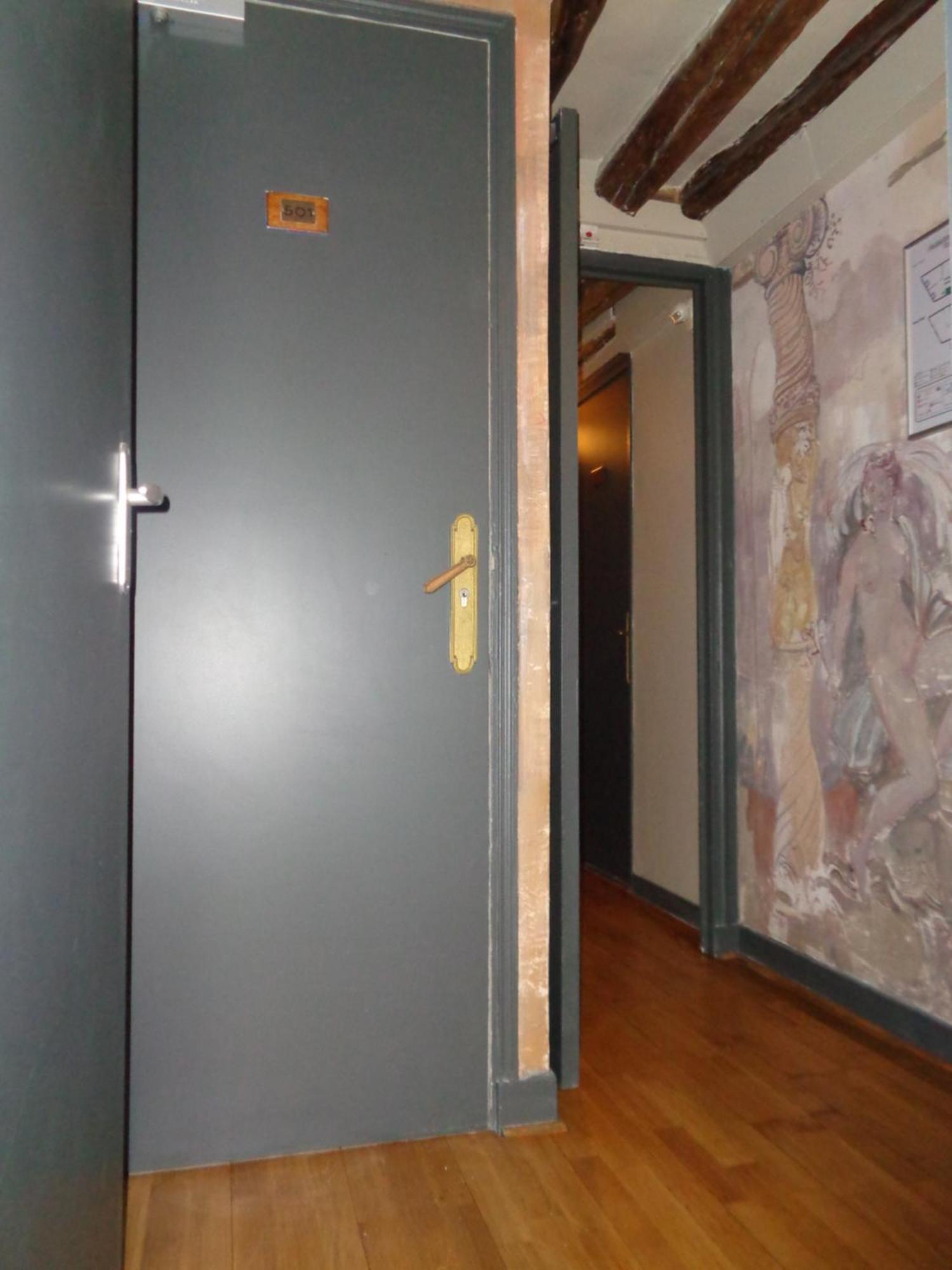 פריז Hotel Les Degres De Notre Dame מראה חיצוני תמונה