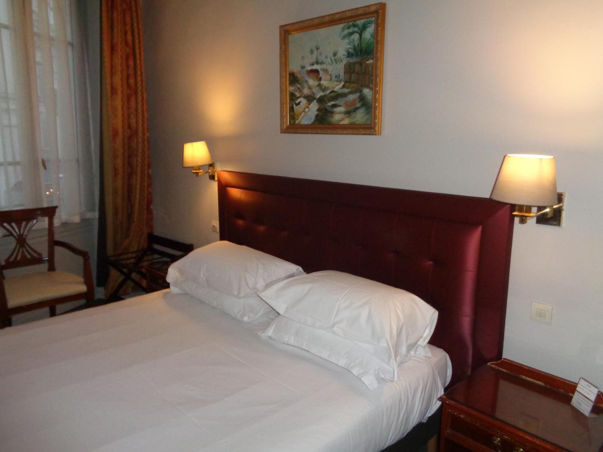 פריז Hotel Les Degres De Notre Dame מראה חיצוני תמונה