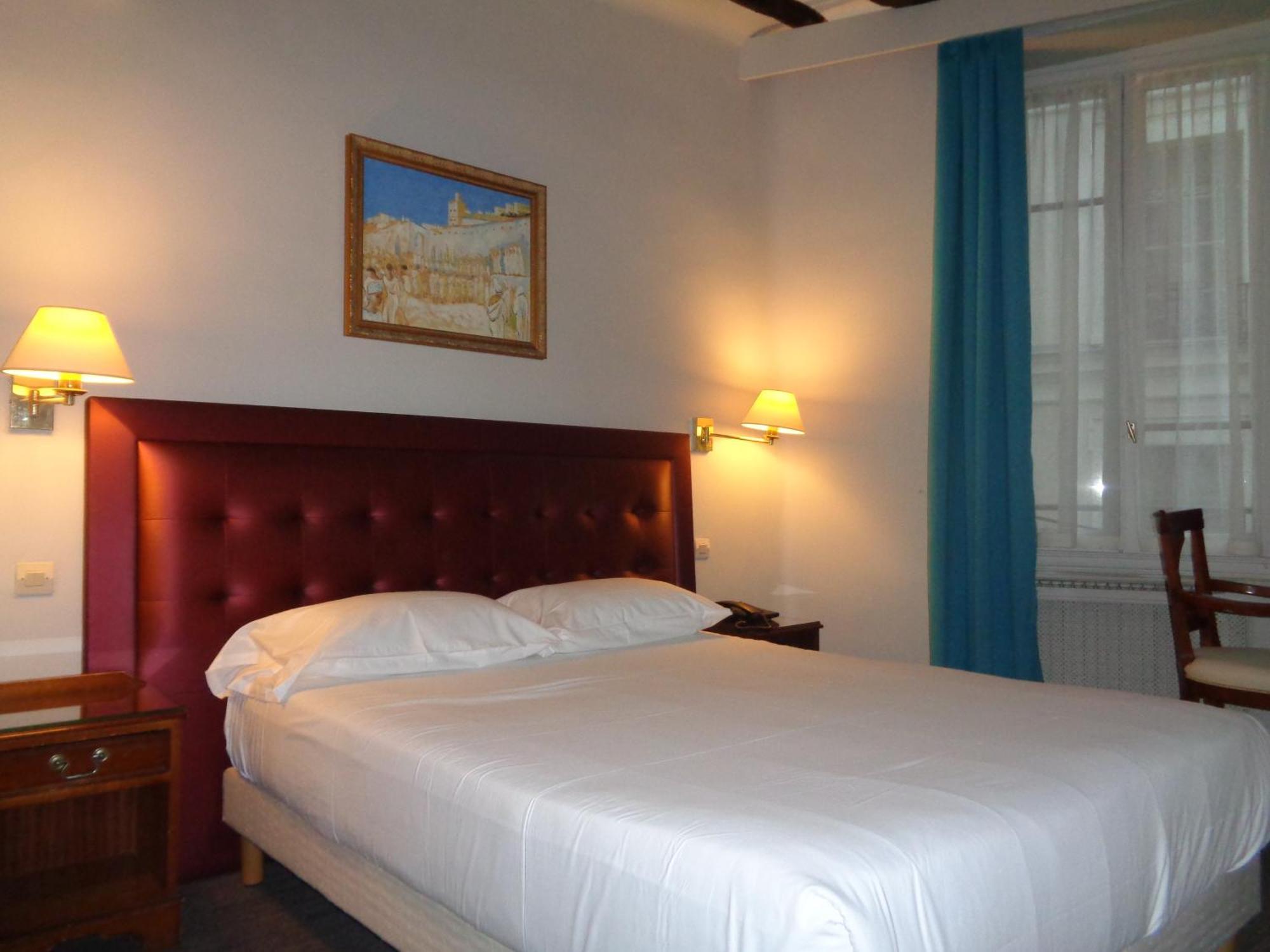 פריז Hotel Les Degres De Notre Dame מראה חיצוני תמונה